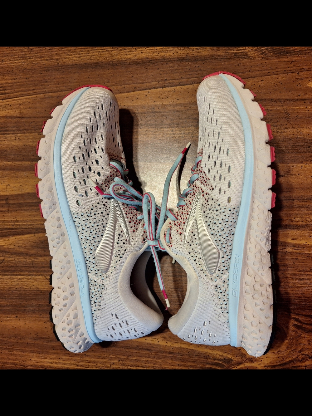 Womens Brooks Glycerin Running Shoes. Sz 9. Lots Of Love Left In These. - Picture 2 of 8